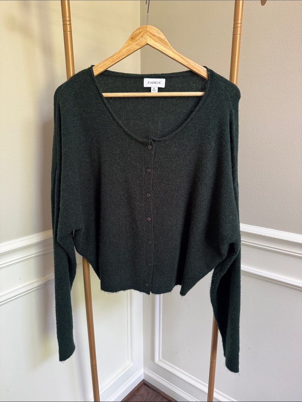Evereve Jessie Button-Front Cardigan in Evergreen - Picture 3 of 5